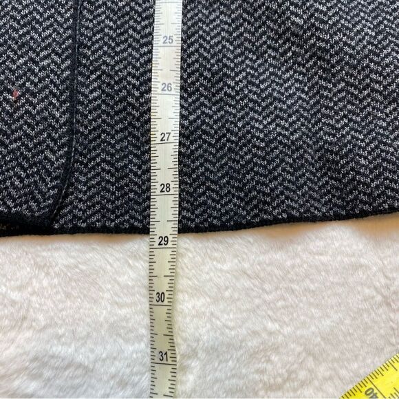 Benedetto B Black and Gray Herringbone Merino wool Blend Cardigan - Picture 10 of 11